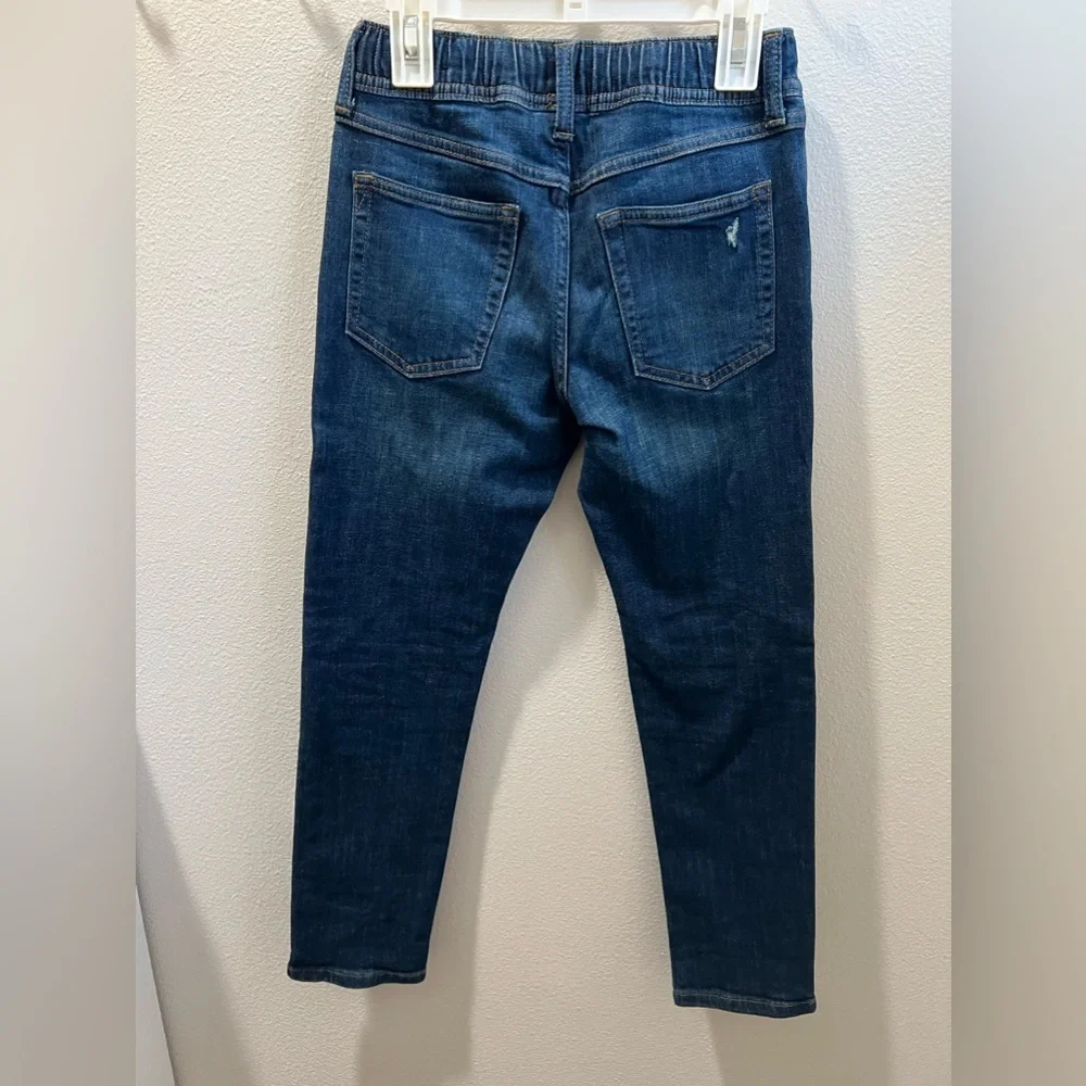 Gap boys pull on jeans with distressed holes size medium. Stretch slim fit.‎